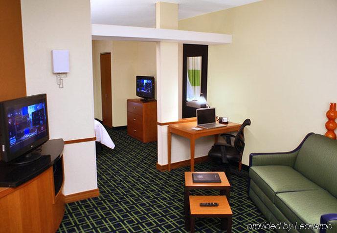 Fairfield Inn & Suites By Marriott Selma Kingsburg Szoba fotó